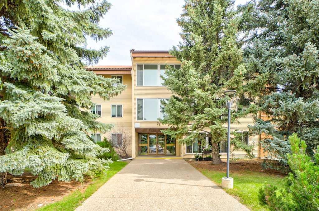 Picture for 209, 75 Temple Boulevard W