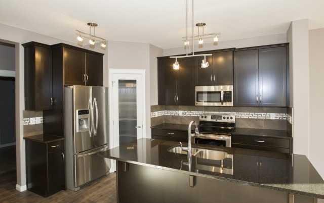 Picture for 1548 Coalbanks Boulevard W