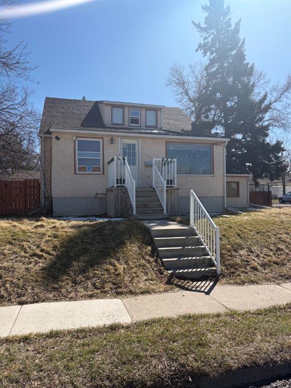 Picture for 712 9 Avenue S