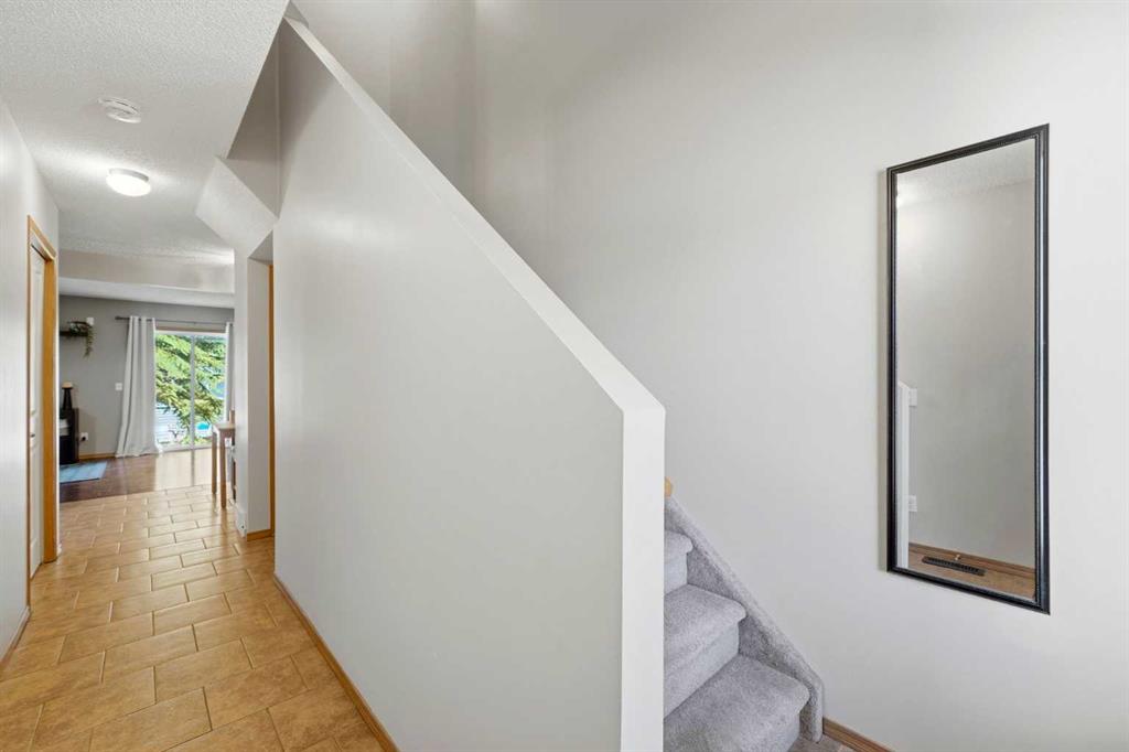 Picture for 96 Eversyde Court SW