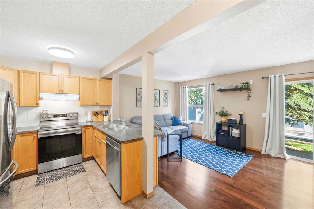 Picture for 96 Eversyde Court SW