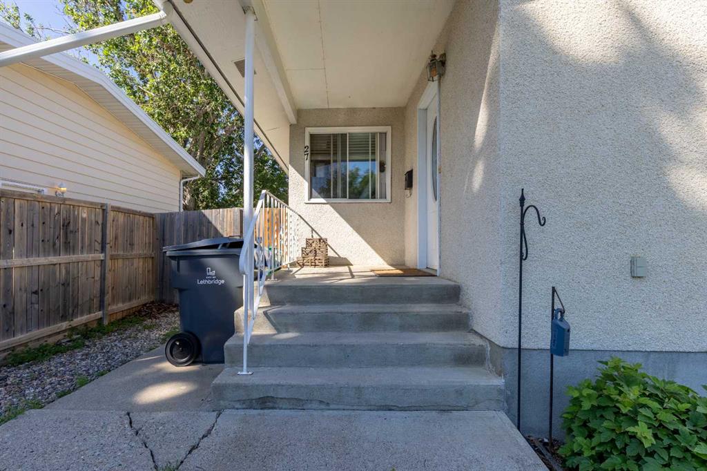 Picture for 27 Laval Boulevard W