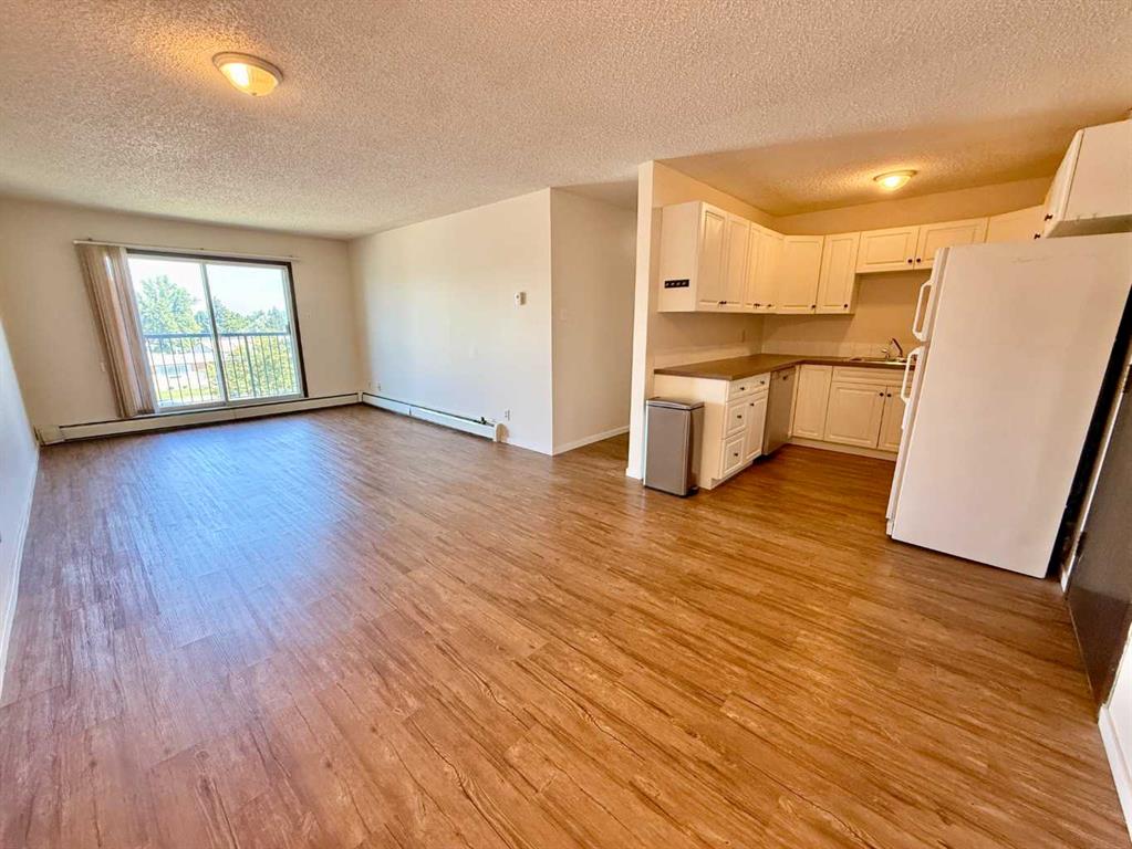 Picture for 311A, 295 Columbia Boulevard W