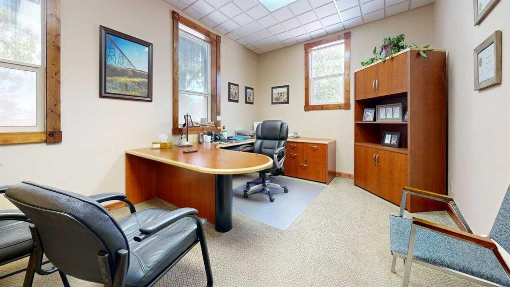 Picture for 309 6 Street S