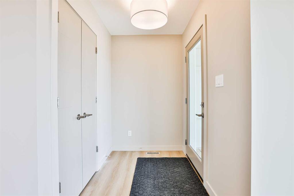 Picture for 320 Aquitania Boulevard W