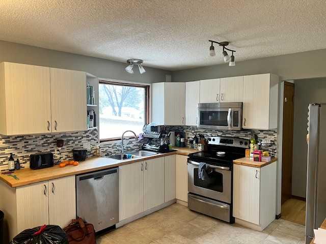 Picture for 1105 and 1107 11 Street S