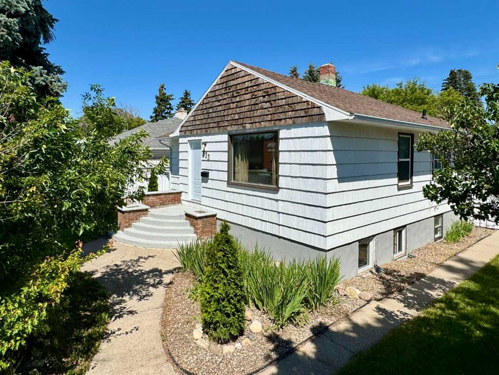 Picture for 533 23 Street S