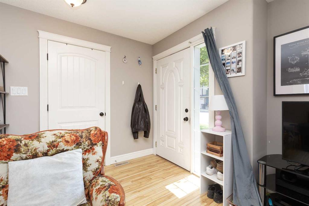 Picture for 2, 895 Mt Sundance Manor W
