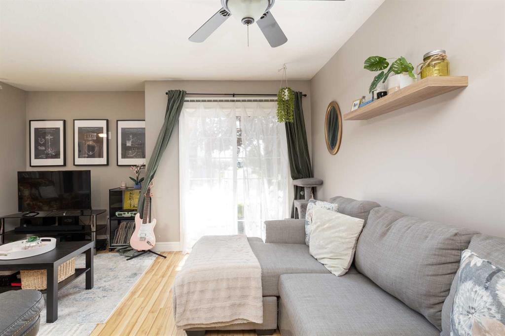 Picture for 2, 895 Mt Sundance Manor W