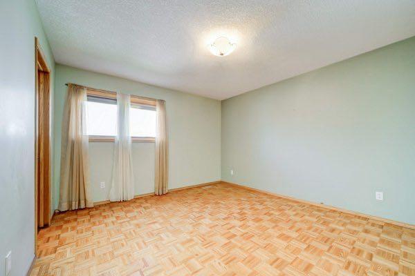Picture for 23 Niska Place W