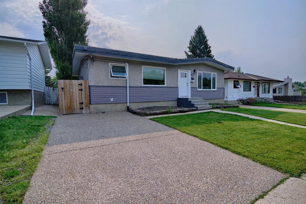 Picture for 32 Lemoyne Crescent W