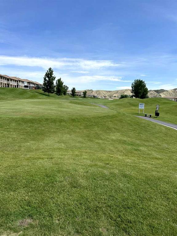 Picture for 256 Canyon Boulevard W