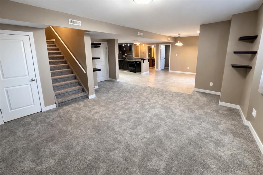 Picture for 2, 189 Silkstone Road W