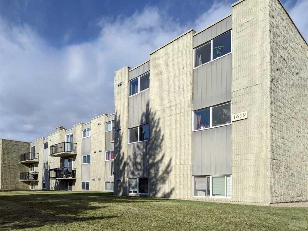 Picture for 16, 1619 Scenic Heights S