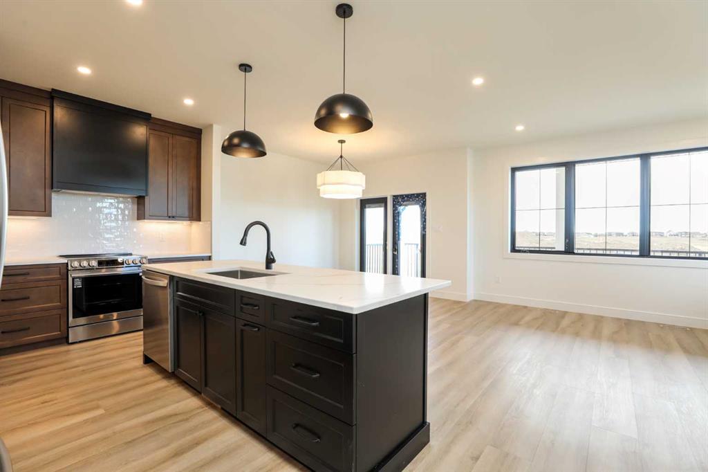 Picture for 570 Malahat Green W
