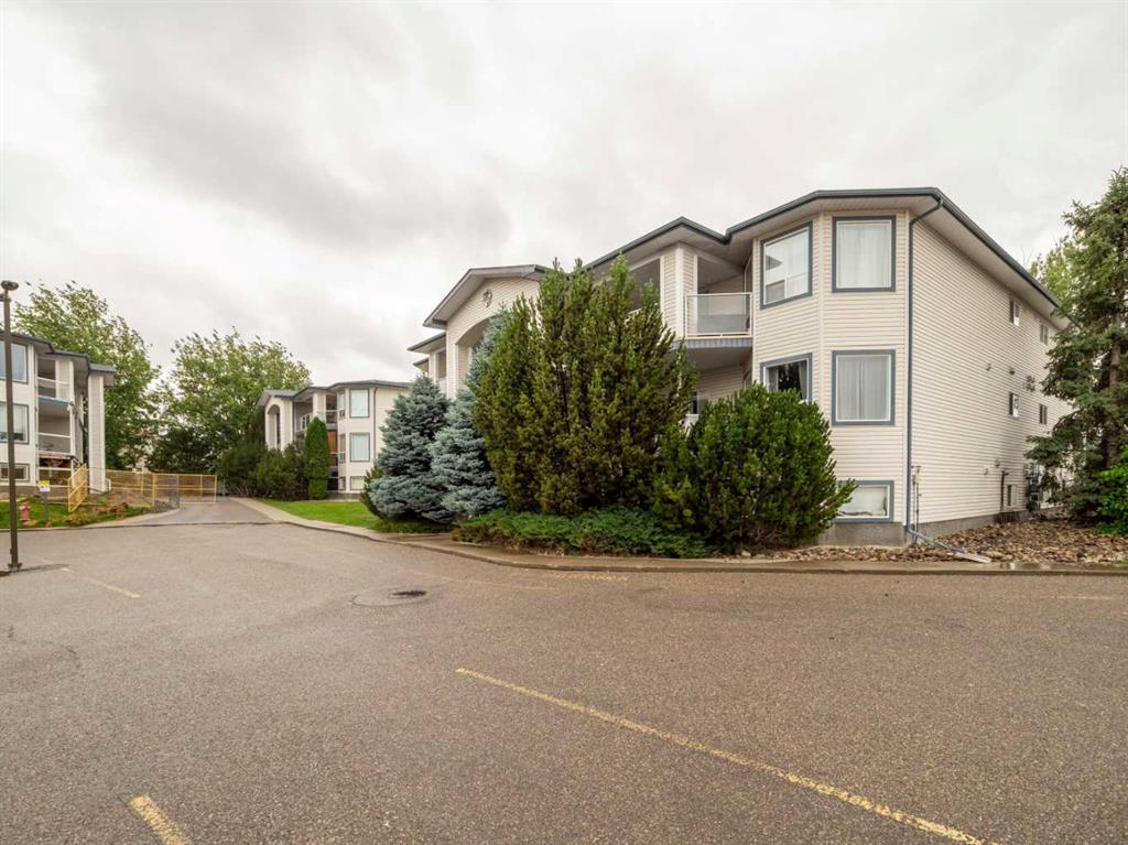 Picture for 122, 23 Chilcotin Lane W