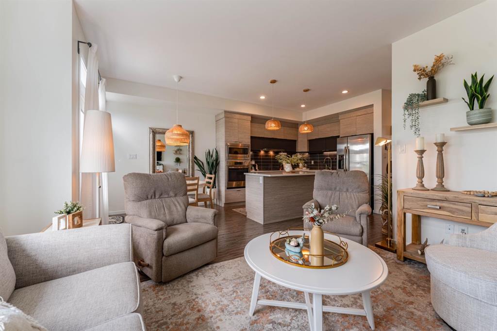 Picture for 5, 490 Highlands Boulevard W