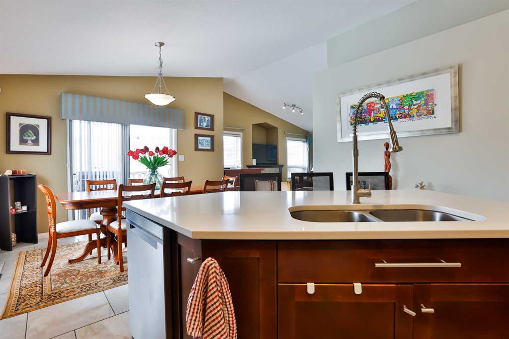 Picture for 66 Coalbanks Gate W