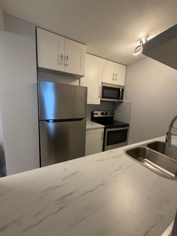 Picture for 619, 5 Berkeley Place W
