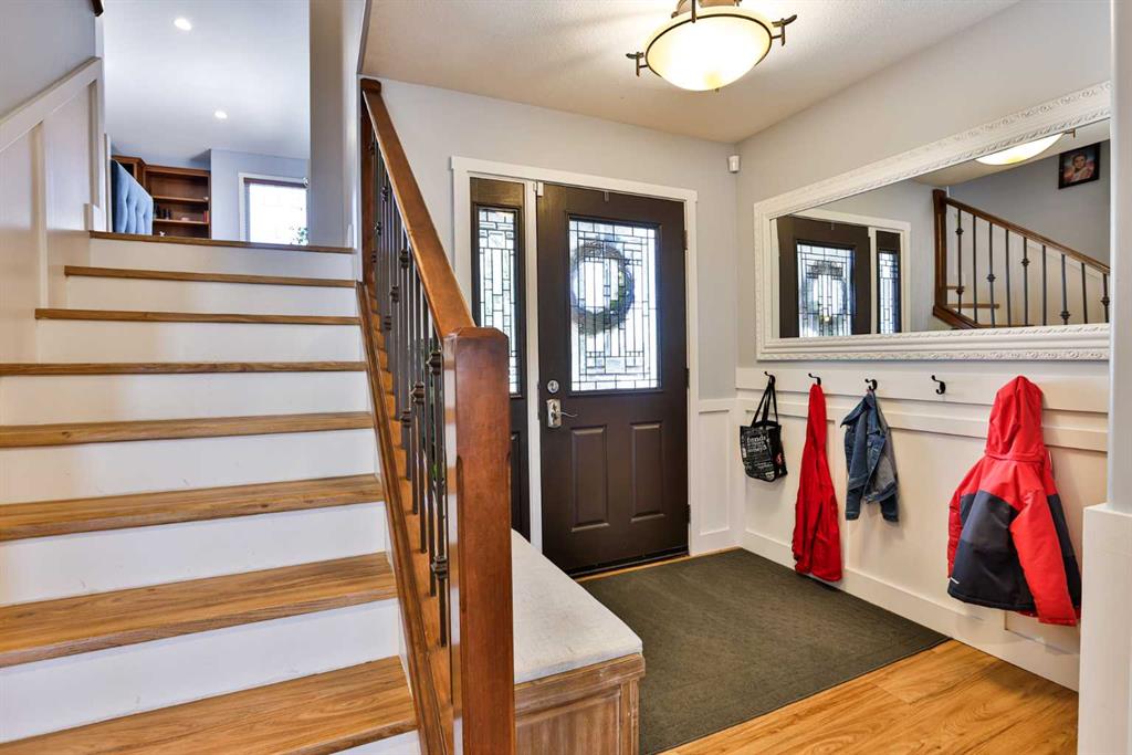 Picture for 287 Firelight Crescent W