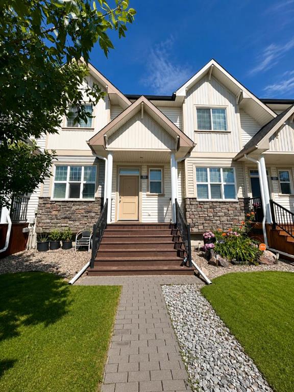 Picture for 227 Lynx Road  N