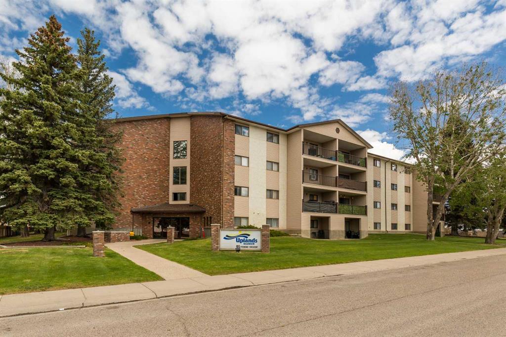 Picture for 216, 85 Foxbend Crescent 