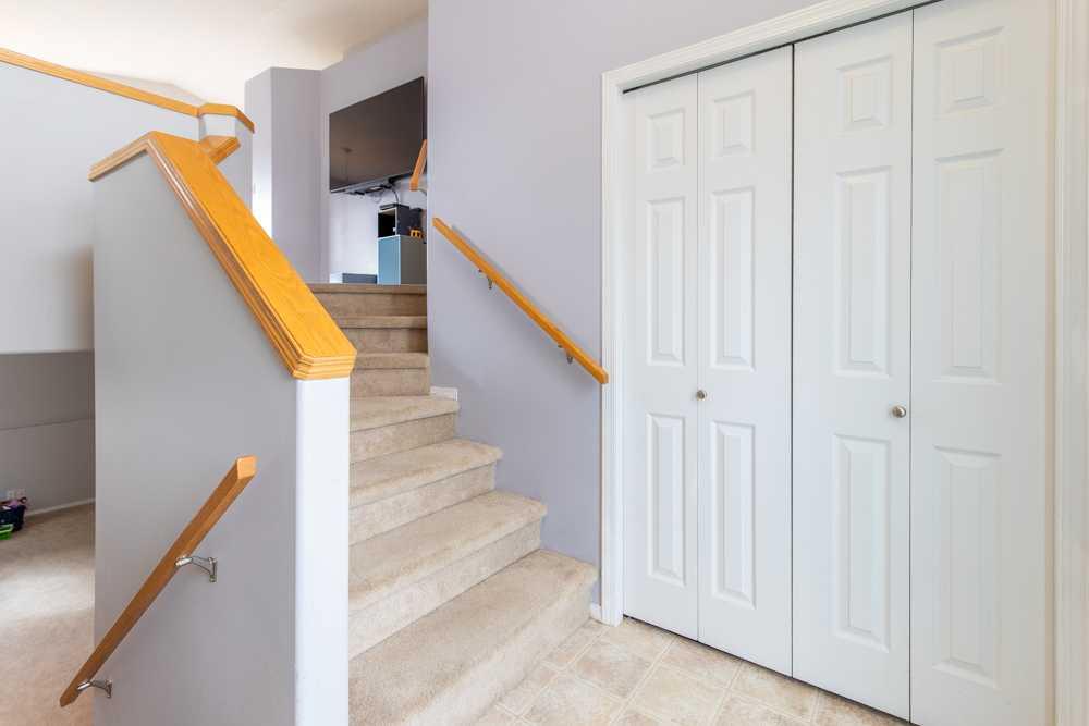 Picture for 48 Blackfoot Court W