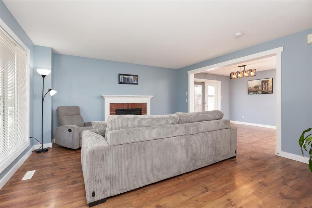 Picture for 86 Riverstone Boulevard W