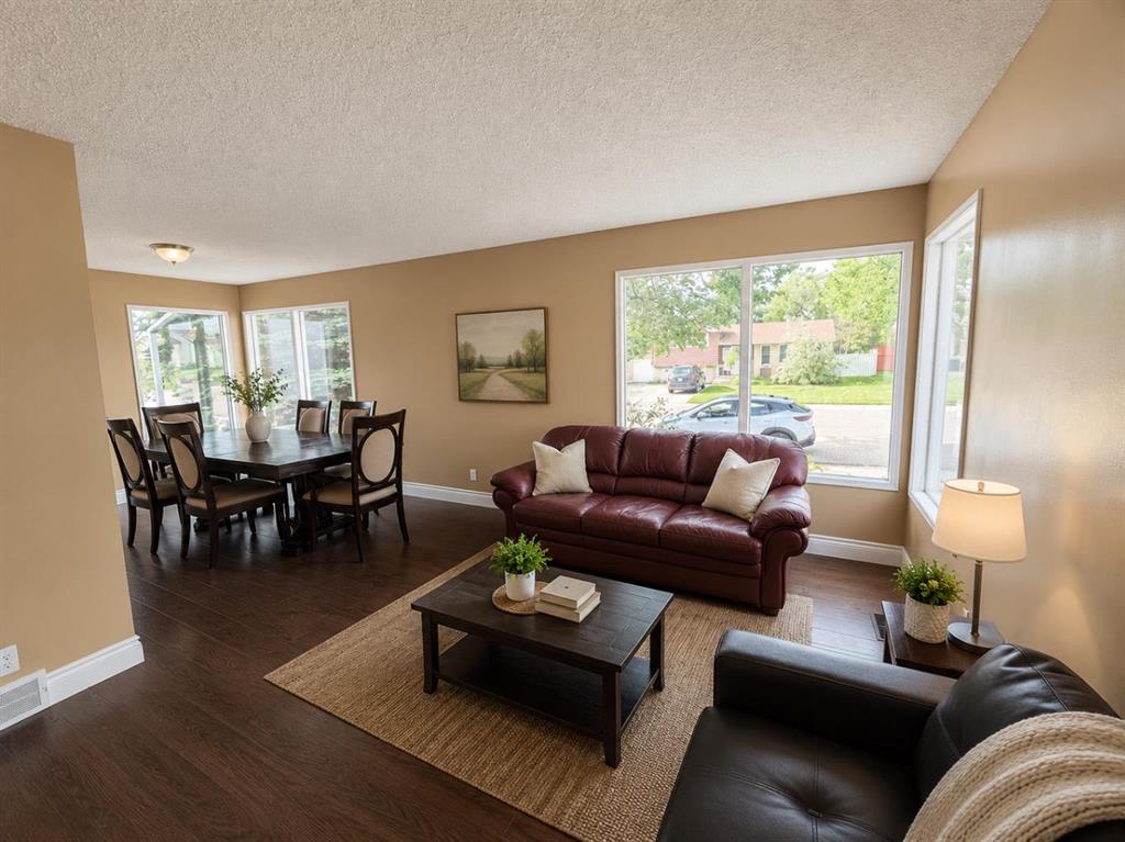 Picture for 185 Pensacola Court W