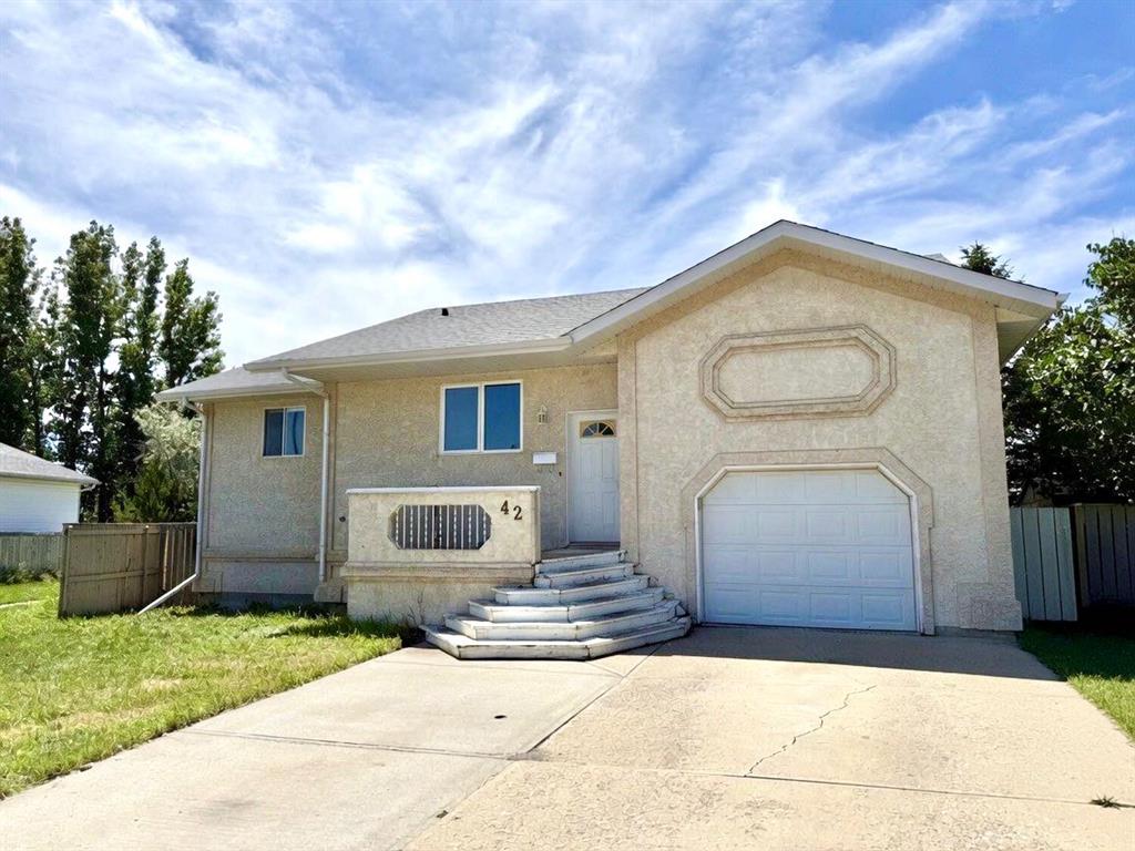 Picture for 42 Mt Backus Crescent W