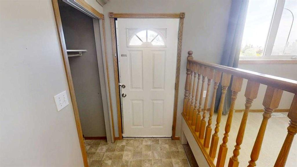 Picture for 42 Mt Backus Crescent W