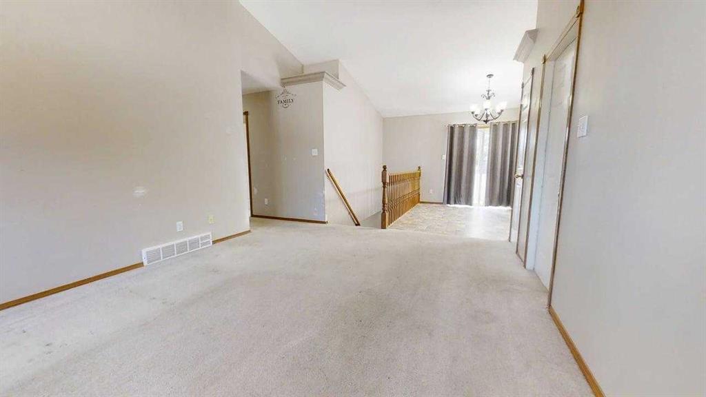 Picture for 42 Mt Backus Crescent W