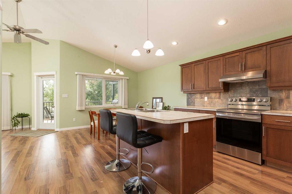 Picture for 334 Mt Sunburst Way W