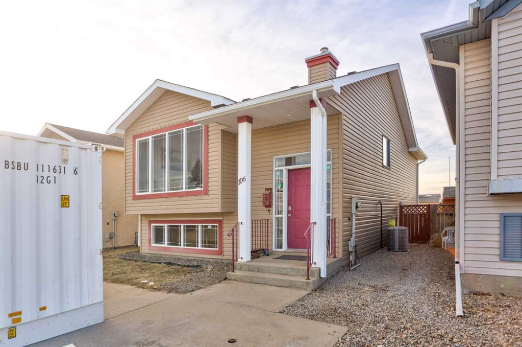 Picture for 106 Peigan Court W