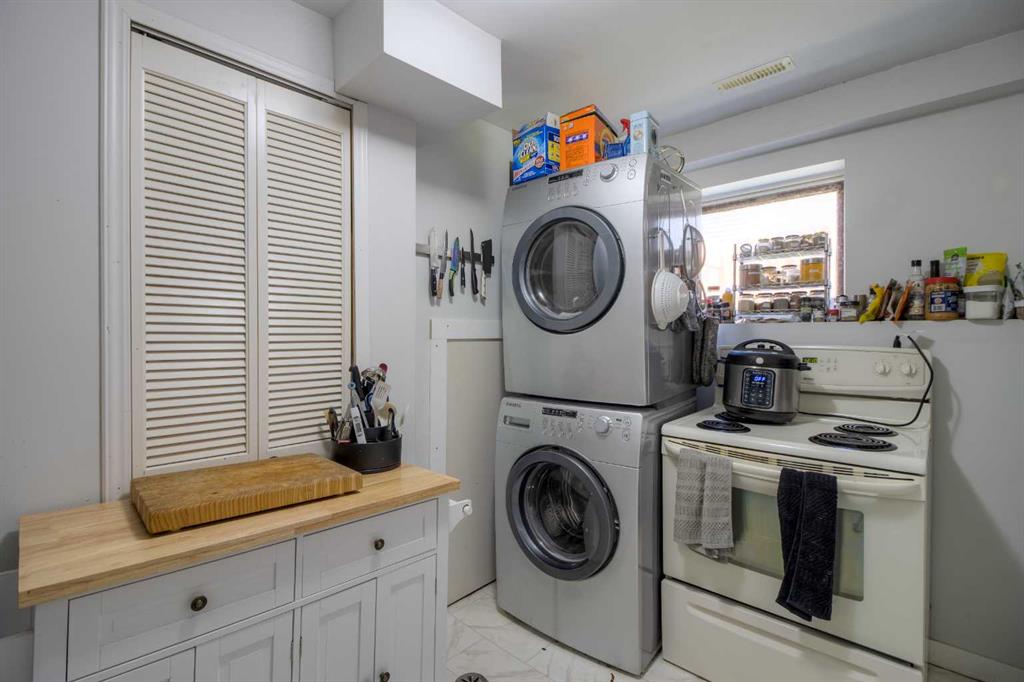 Picture for 7 cayuga Place W