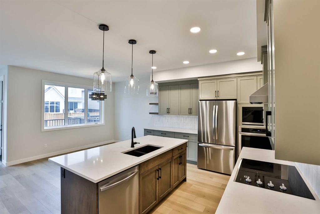 Picture for 668 Devonia Road W