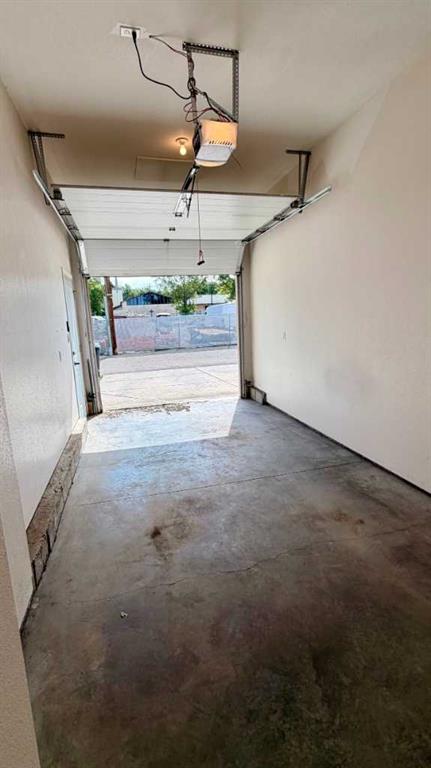 Picture for #4, 645 12 A Street N