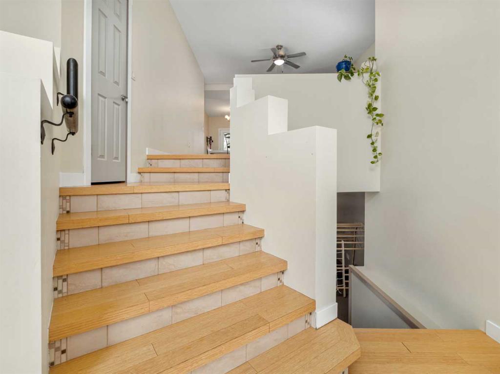 Picture for 275 Mt Sunburst Way W