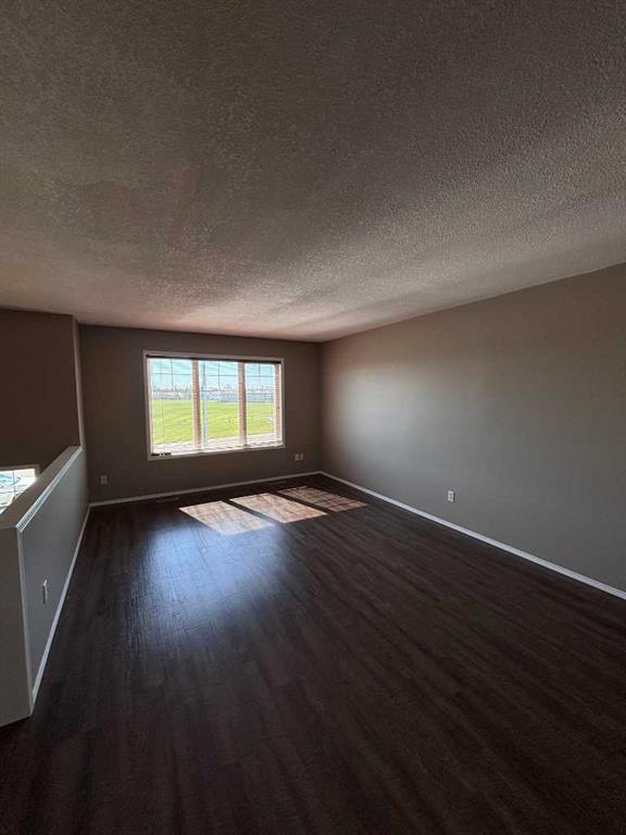 Picture for 15 Blackfoot Boulevard W