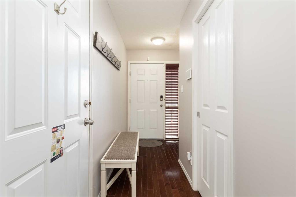Picture for 10, 545 Highlands Boulevard W