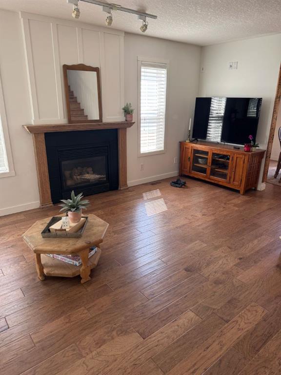 Picture for 34 Riverbrook Close W