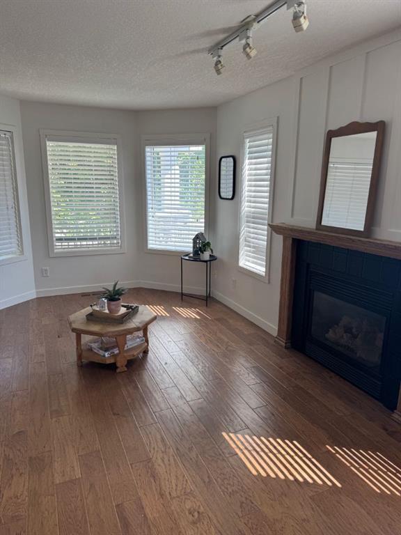 Picture for 34 Riverbrook Close W
