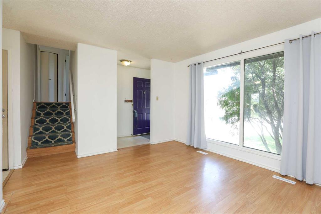 Picture for 41 Rutgers Crescent W