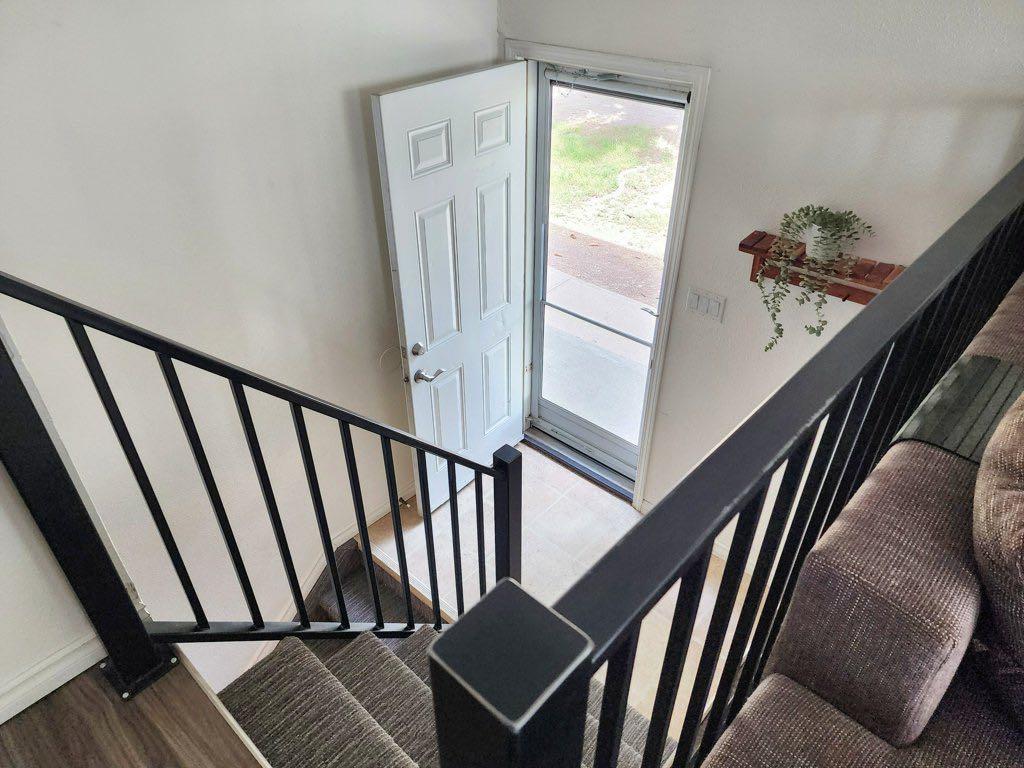 Picture for 22, 5 Acadia Road W