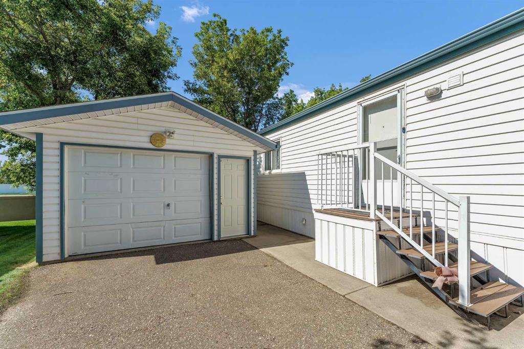 Picture for 111, 1600 Strachan Road SE