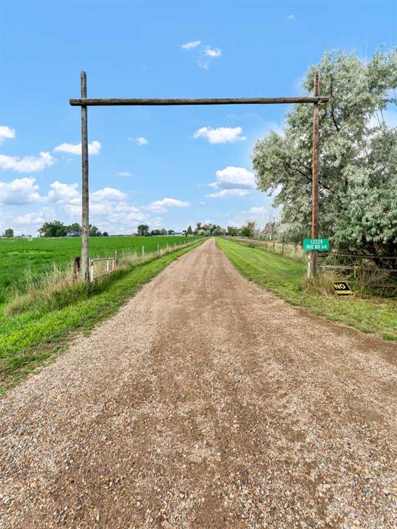 Picture for 12228 Range Road 64  