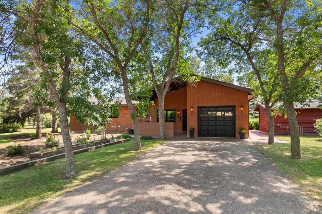 Picture for 3, 12129 Range Road 60  