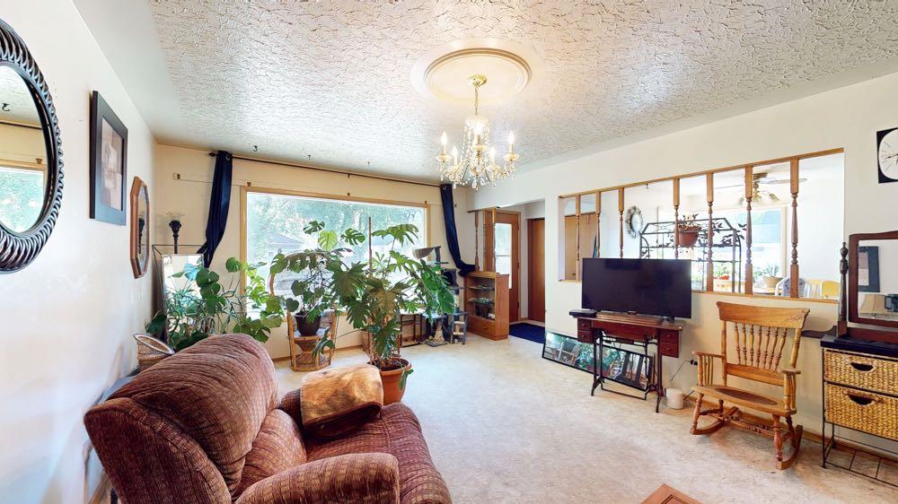 Picture for 267 3 Street NW