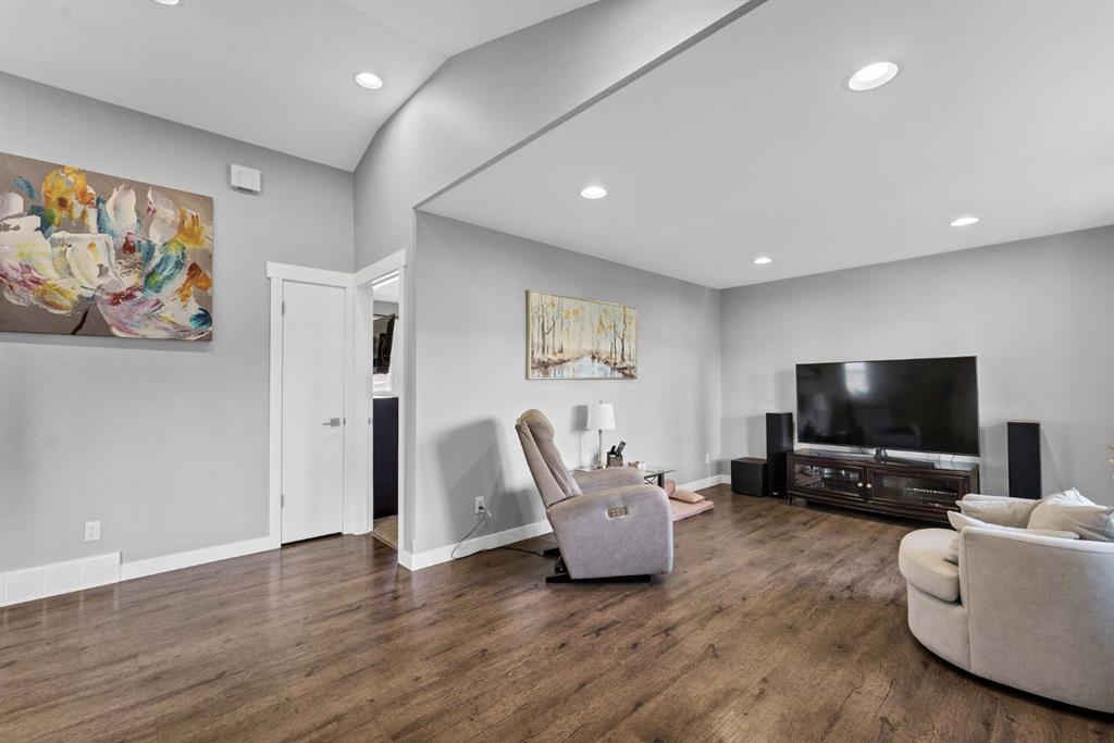 Picture for 130 11 Street NE