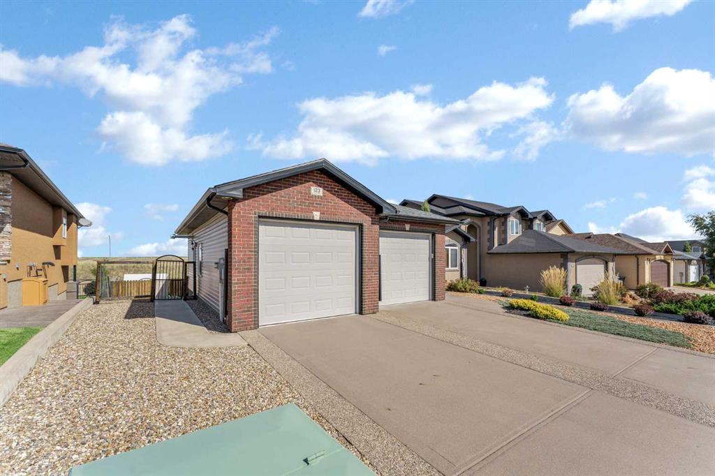 Picture for 123 Terrace View NE